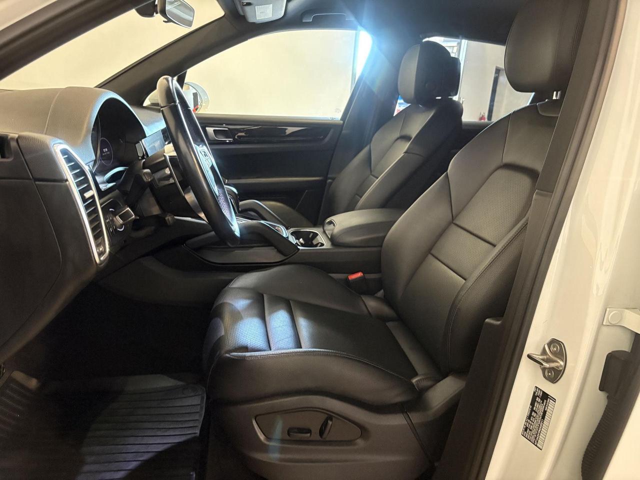 2022 Porsche Cayenne Base Parker CO