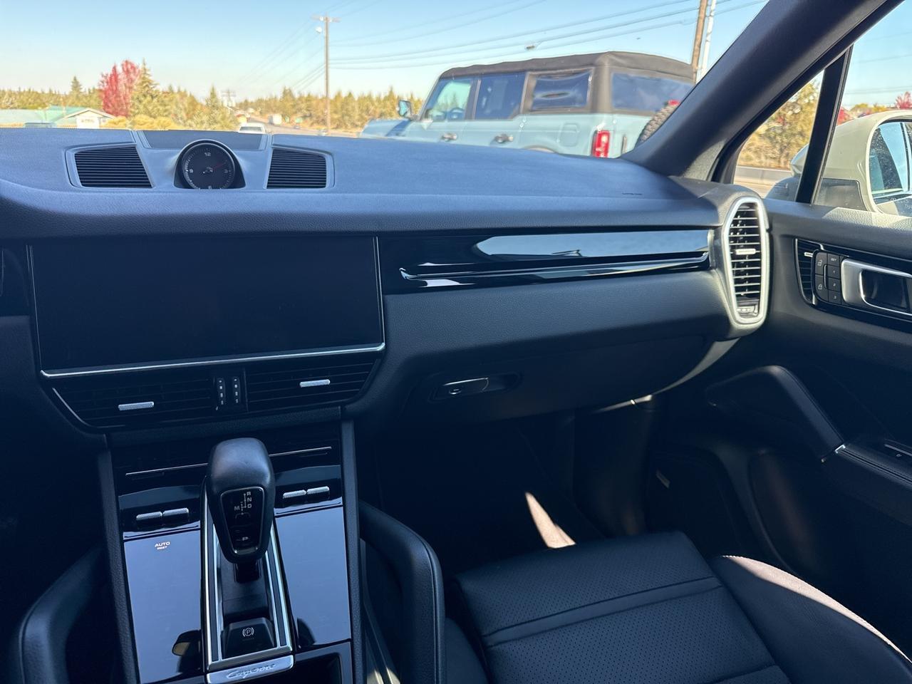 2022 Porsche Cayenne Base Bend OR