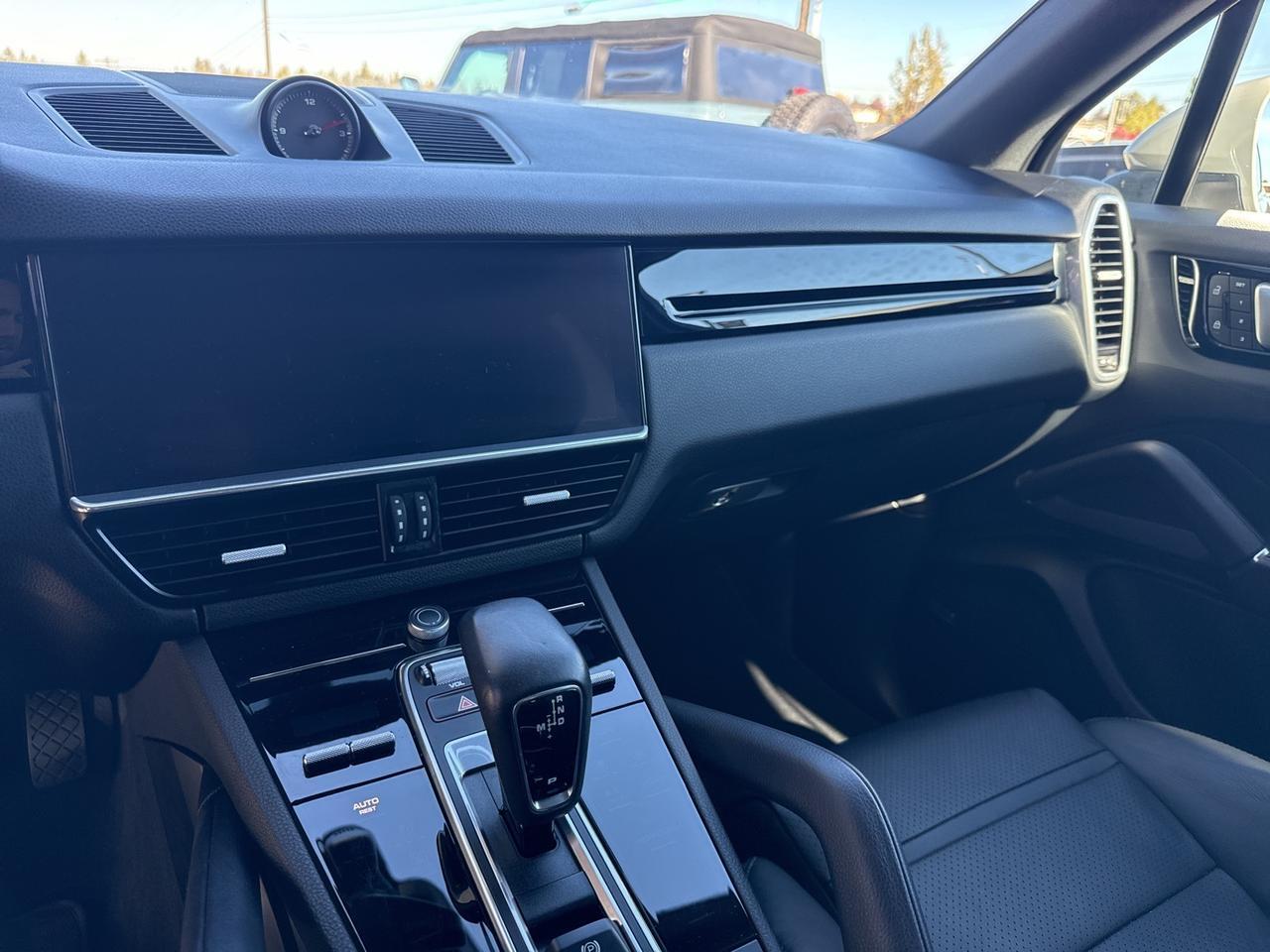 2022 Porsche Cayenne Base Bend OR