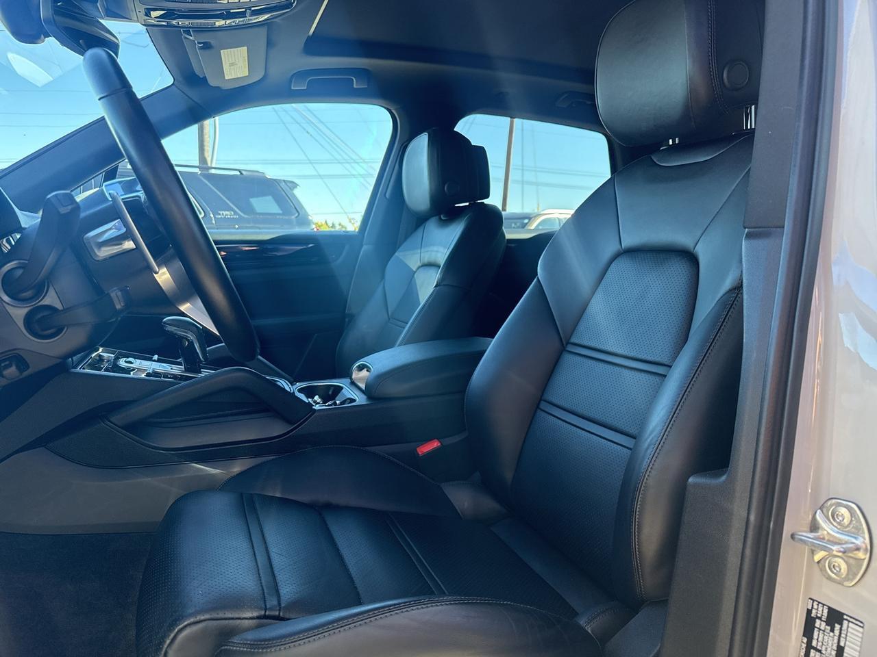2022 Porsche Cayenne Base Bend OR