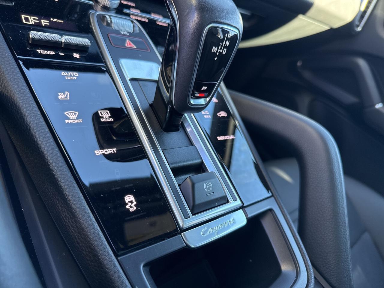 2022 Porsche Cayenne Base Bend OR