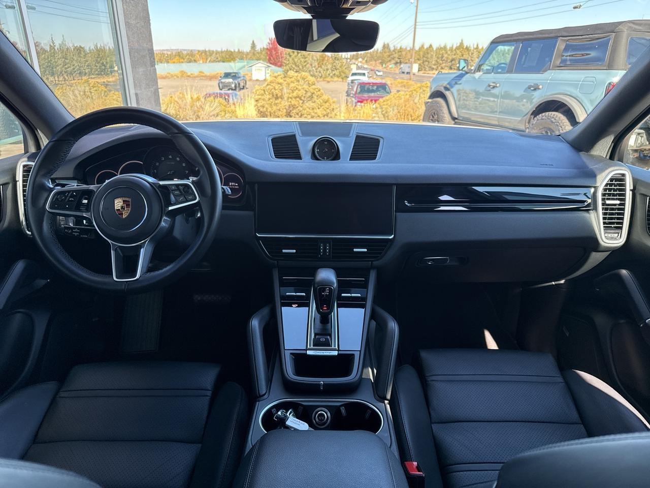 2022 Porsche Cayenne Base Bend OR