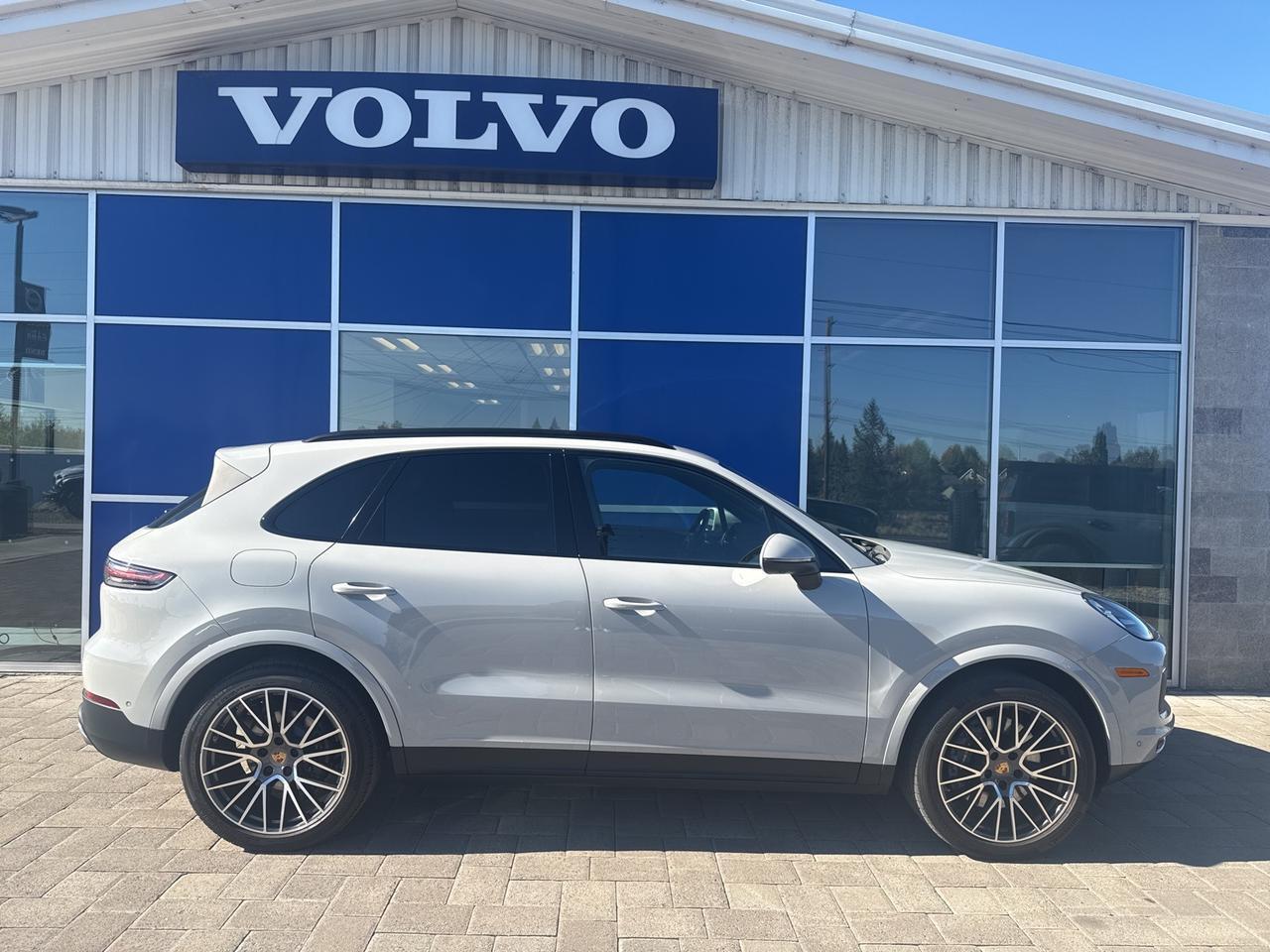 2022 Porsche Cayenne Base Bend OR