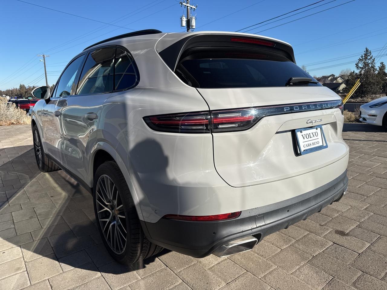 2022 Porsche Cayenne Base Bend OR