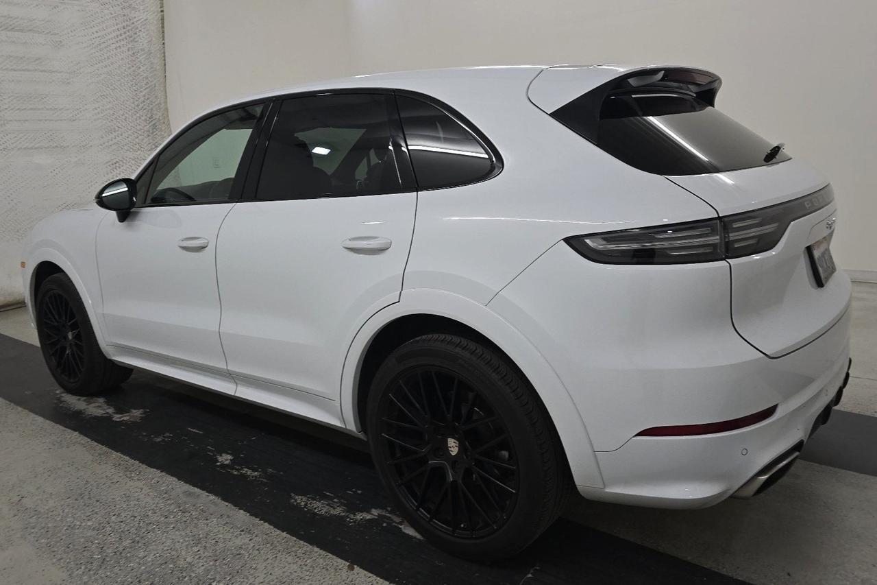 2022 Porsche Cayenne Base Sport Design Package Adaptive Cruise Portland OR