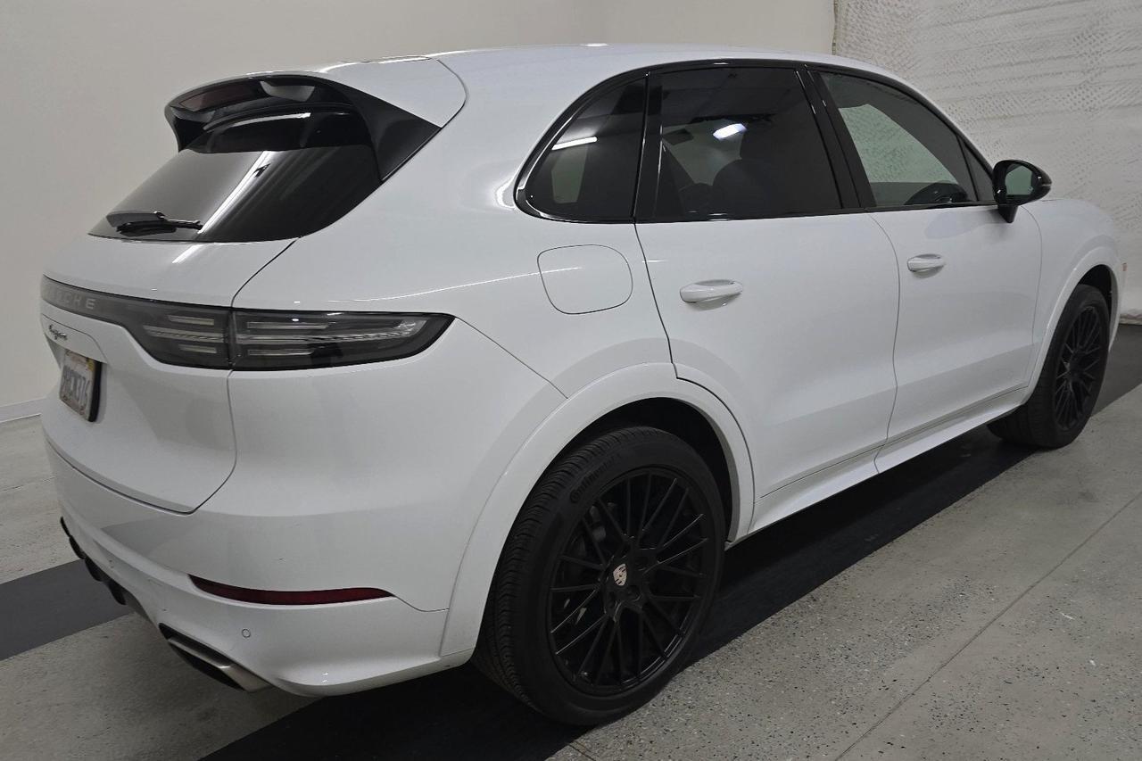 2022 Porsche Cayenne Base Sport Design Package Adaptive Cruise Portland OR