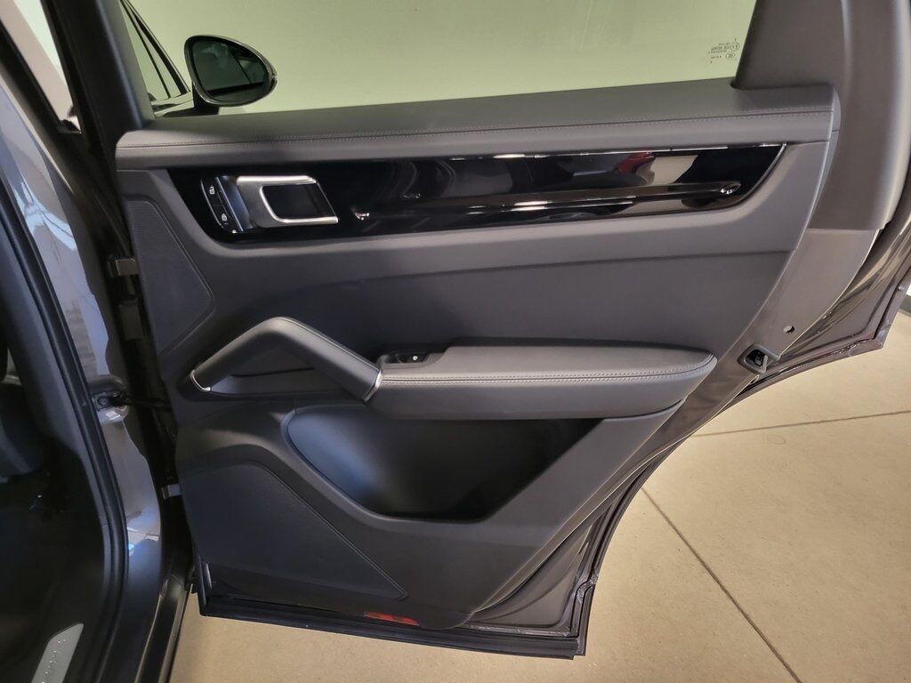 2022 Porsche Cayenne Coupe Base Parker CO