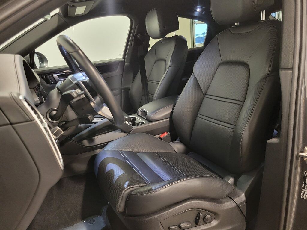 2022 Porsche Cayenne Coupe Base Parker CO