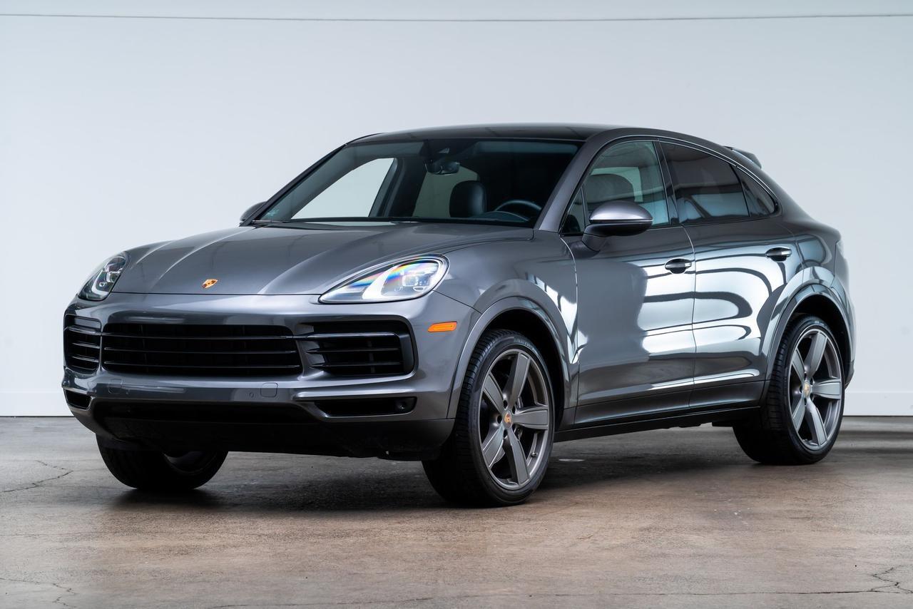 2022 Porsche Cayenne Coupe Premium Package / Comfort Access Portland OR