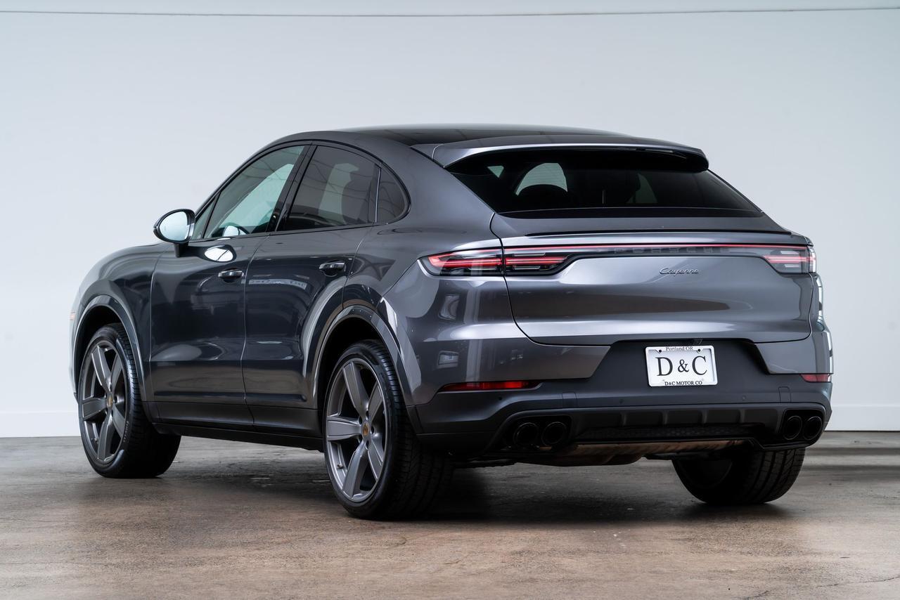 2022 Porsche Cayenne Coupe Premium Package / Comfort Access Portland OR