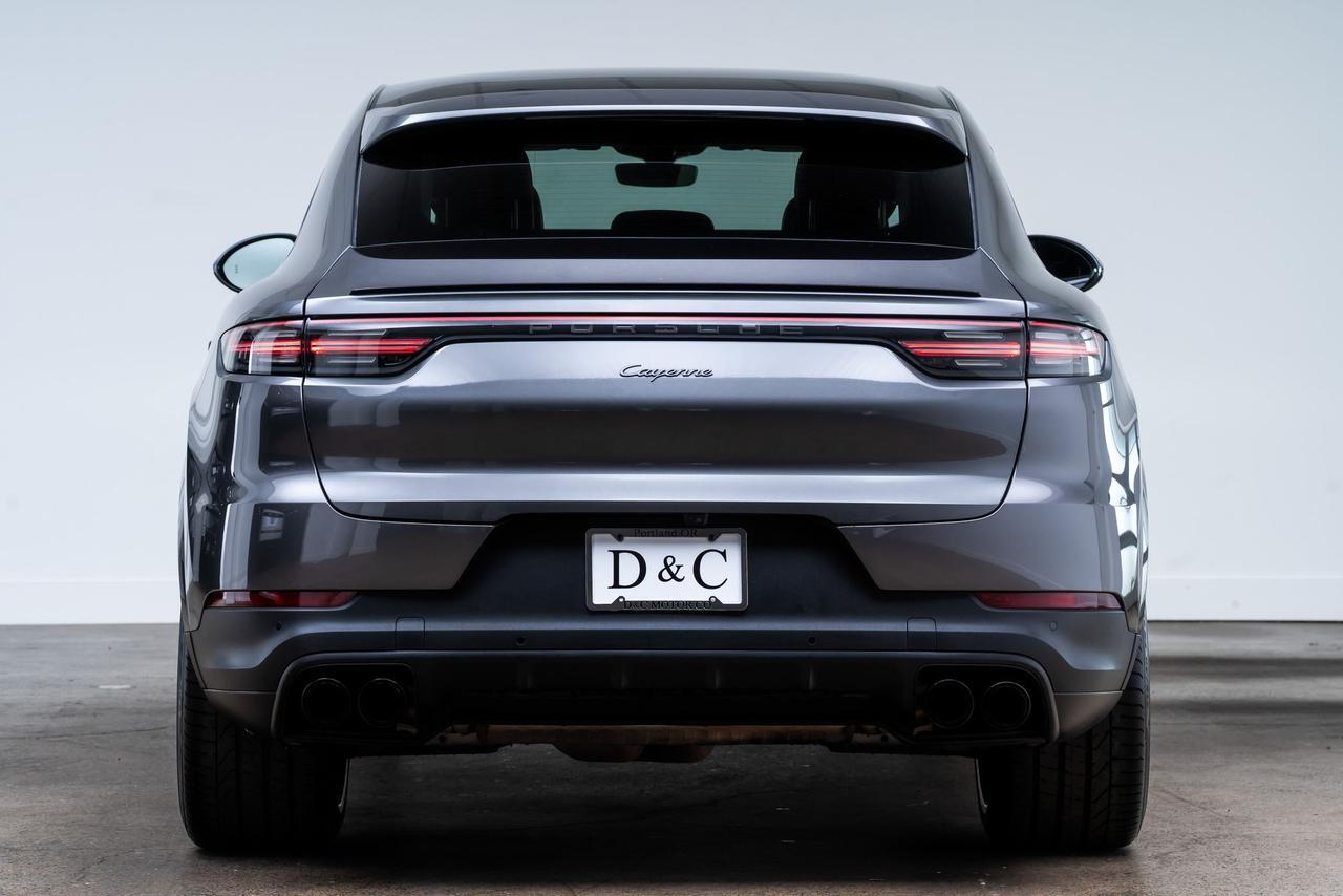 2022 Porsche Cayenne Coupe Premium Package / Comfort Access Portland OR