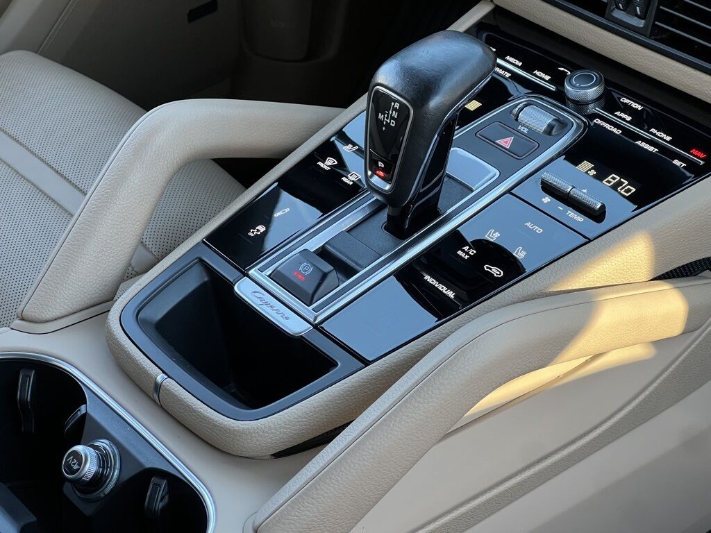 2022 Porsche Cayenne E-Hybrid Base Indianapolis IN