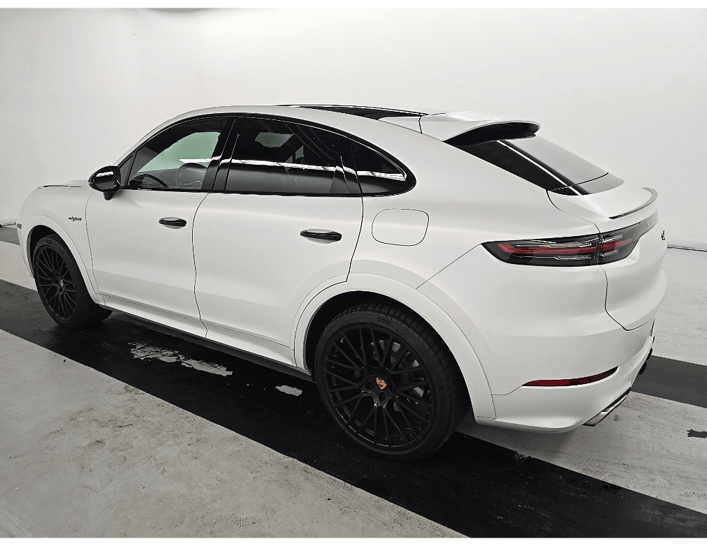 2022 Porsche Cayenne E-Hybrid Coupe Sportdesign Package Rear Seat Entertainment Portland OR
