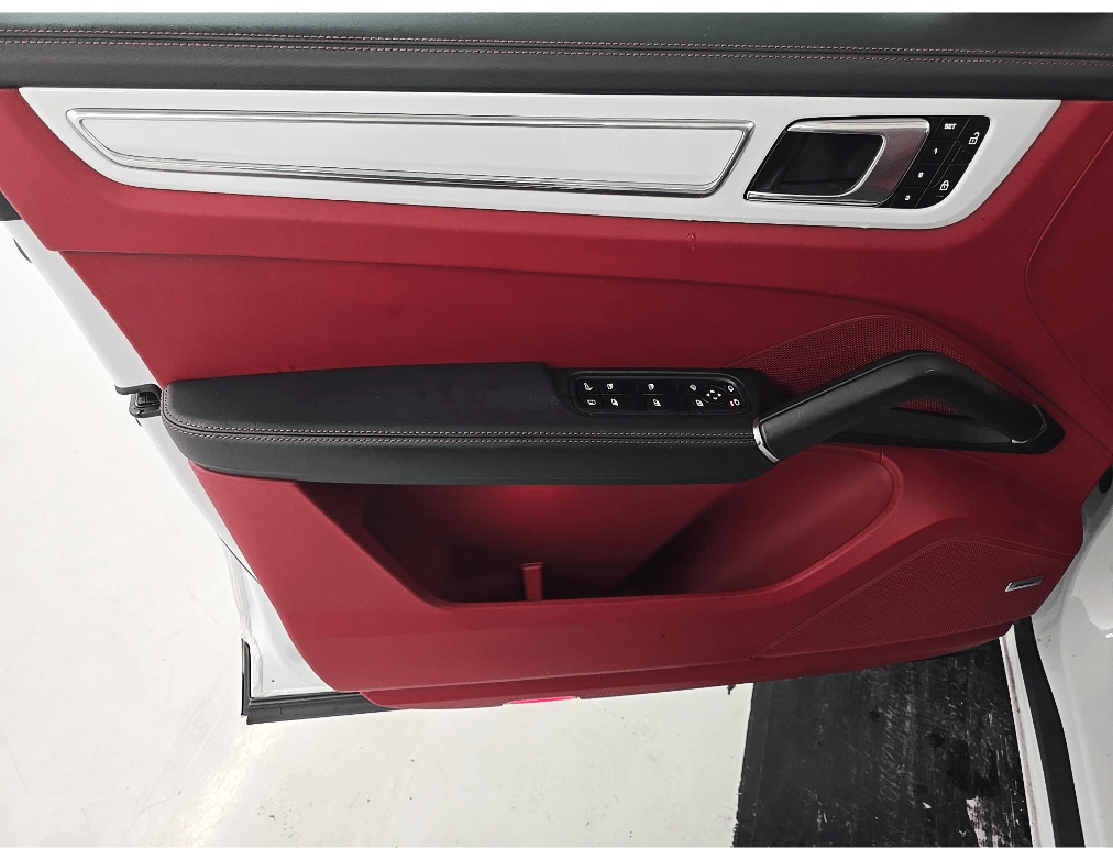 2022 Porsche Cayenne E-Hybrid Coupe Sportdesign Package Rear Seat Entertainment Portland OR