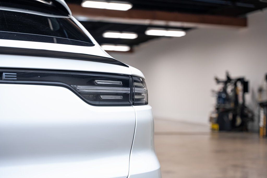 2022 Porsche Cayenne E-Hybrid Coupe Turbo S Indianapolis IN