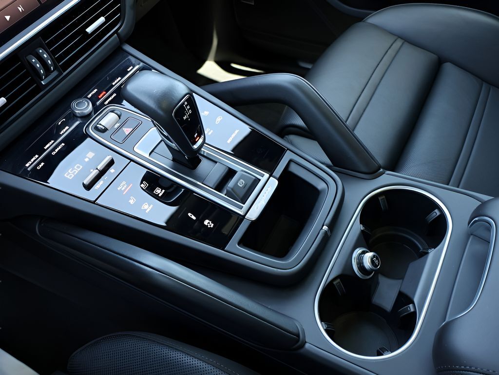 2022 Porsche Cayenne E-Hybrid Platinum Edition San Clemente CA