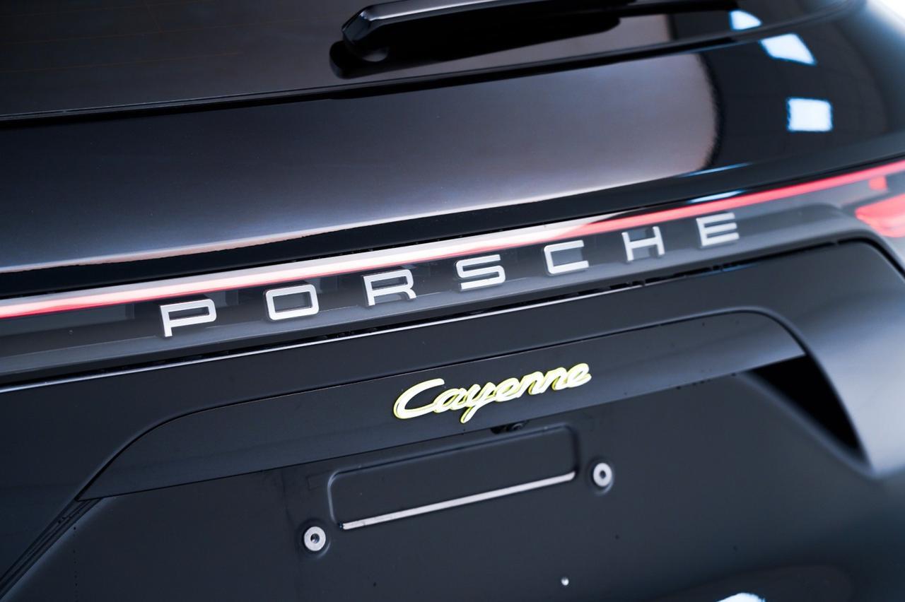 2022 Porsche Cayenne E-Hybrid Pompano Beach FL