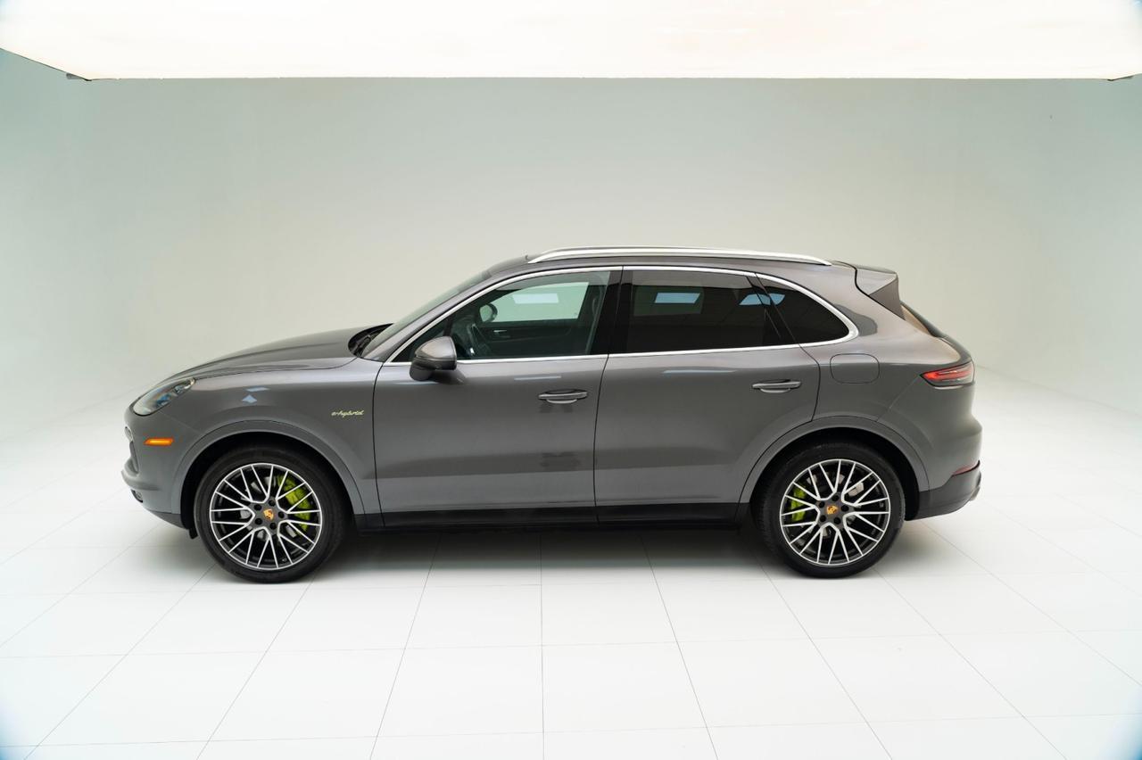 2022 Porsche Cayenne E-Hybrid Pompano Beach FL