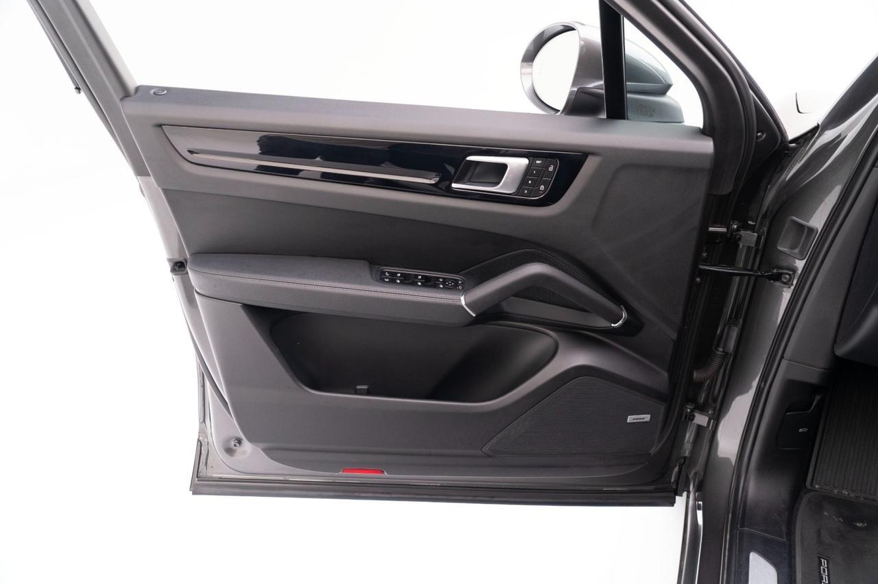 2022 Porsche Cayenne E-Hybrid Pompano Beach FL