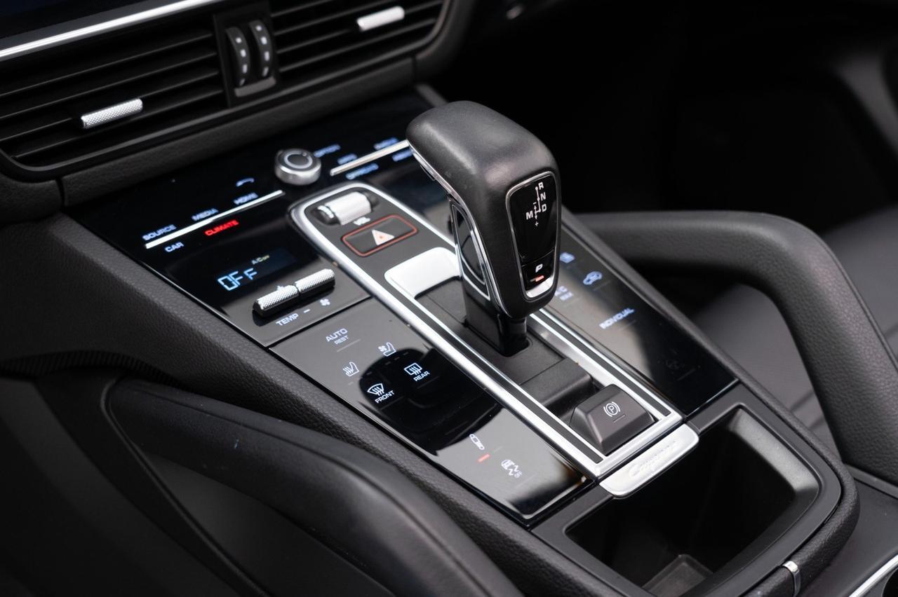 2022 Porsche Cayenne E-Hybrid Pompano Beach FL