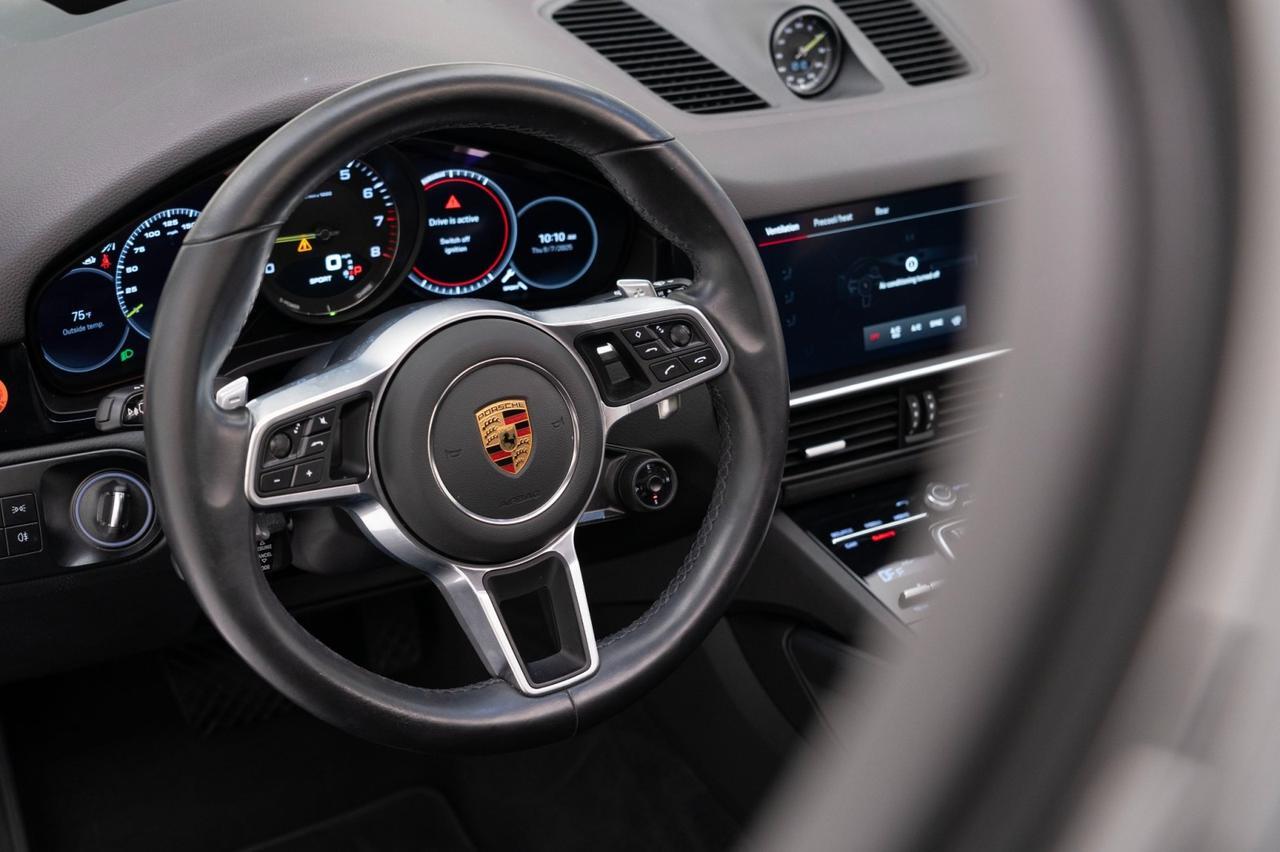 2022 Porsche Cayenne E-Hybrid Pompano Beach FL