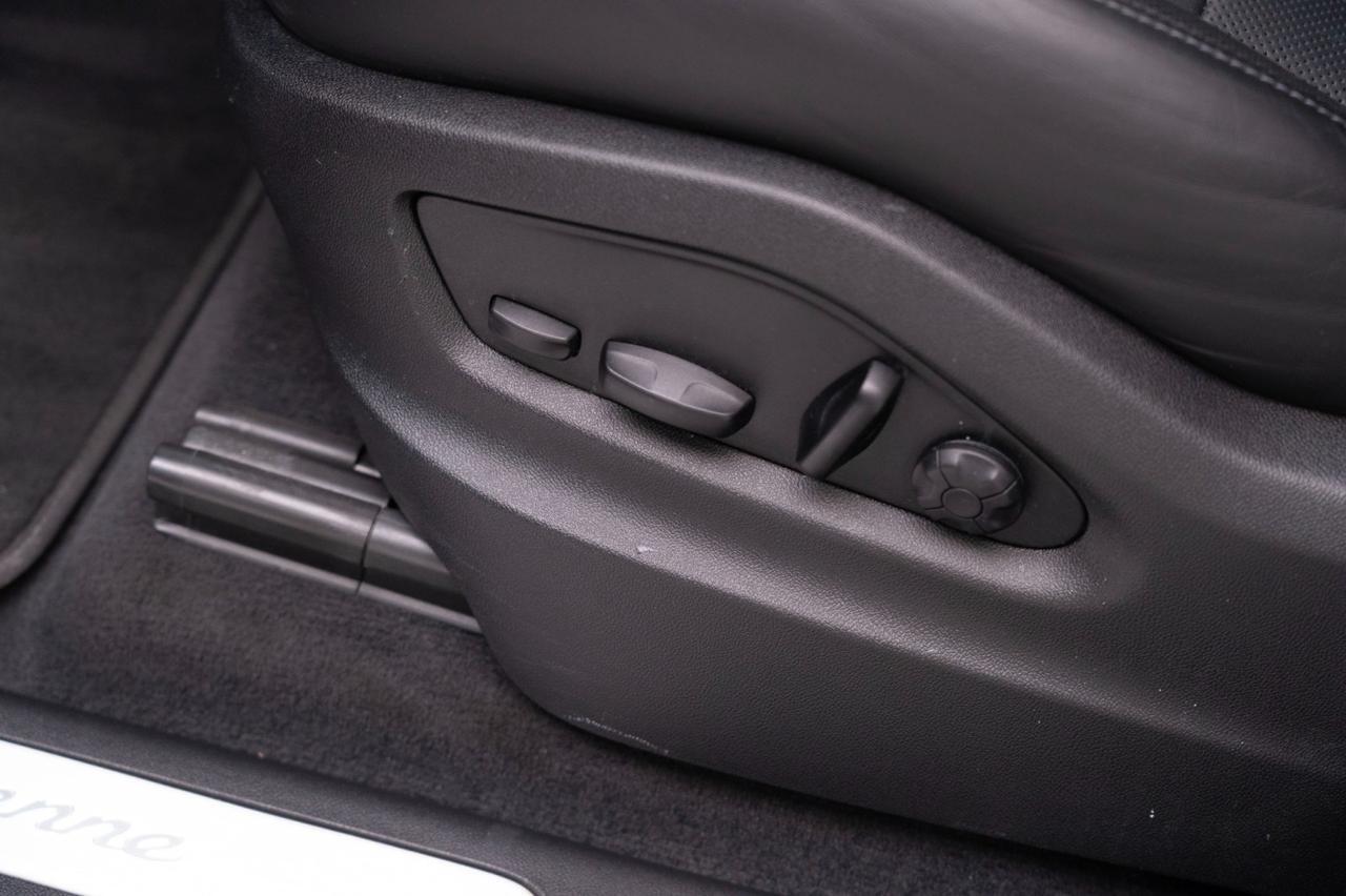 2022 Porsche Cayenne E-Hybrid Pompano Beach FL