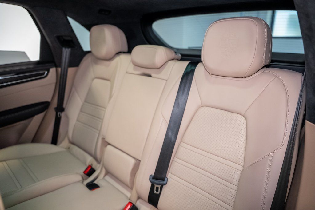 2022 Porsche Cayenne GTS Indianapolis IN