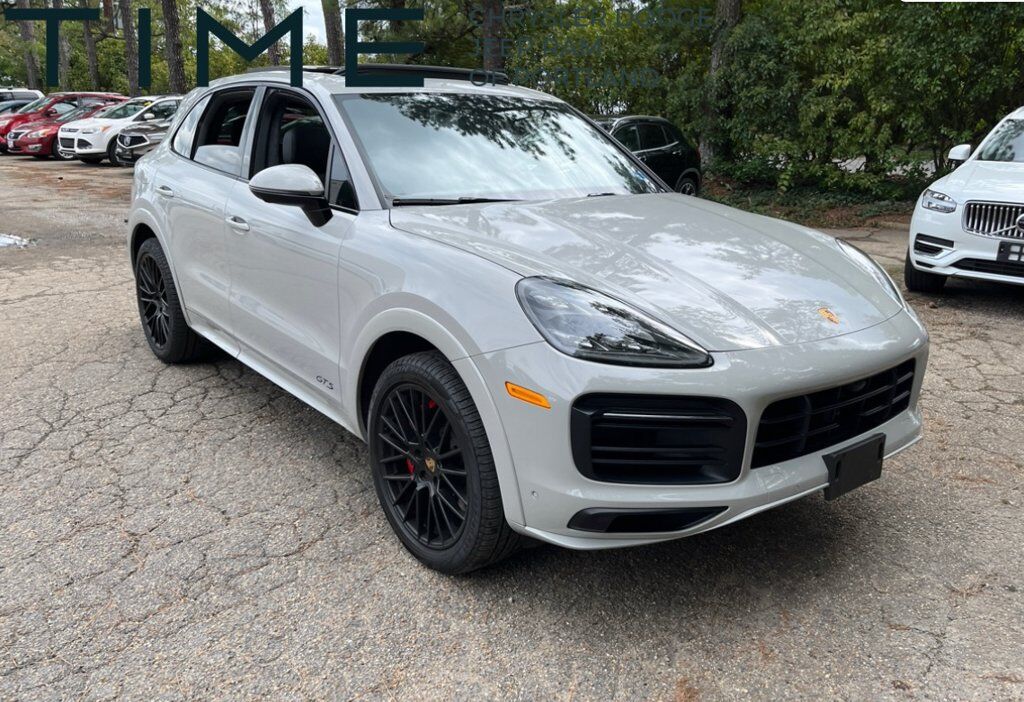 2022 Porsche Cayenne GTS