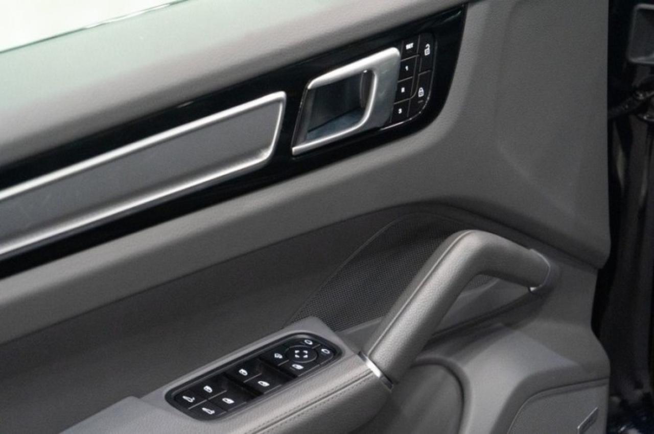 2022 Porsche Cayenne Platinum Edition Yonkers NY