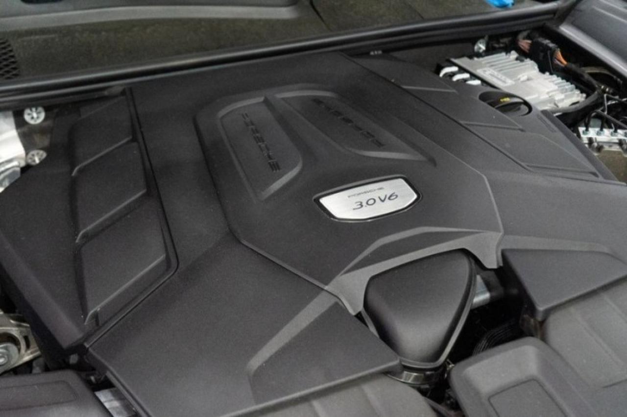 2022 Porsche Cayenne Platinum Edition Yonkers NY