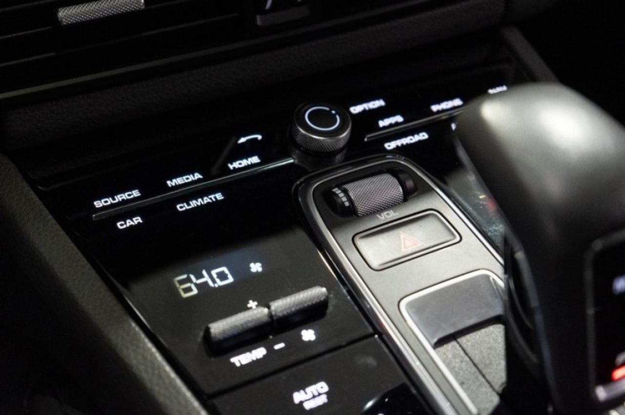 2022 Porsche Cayenne Platinum Edition Eastchester NY