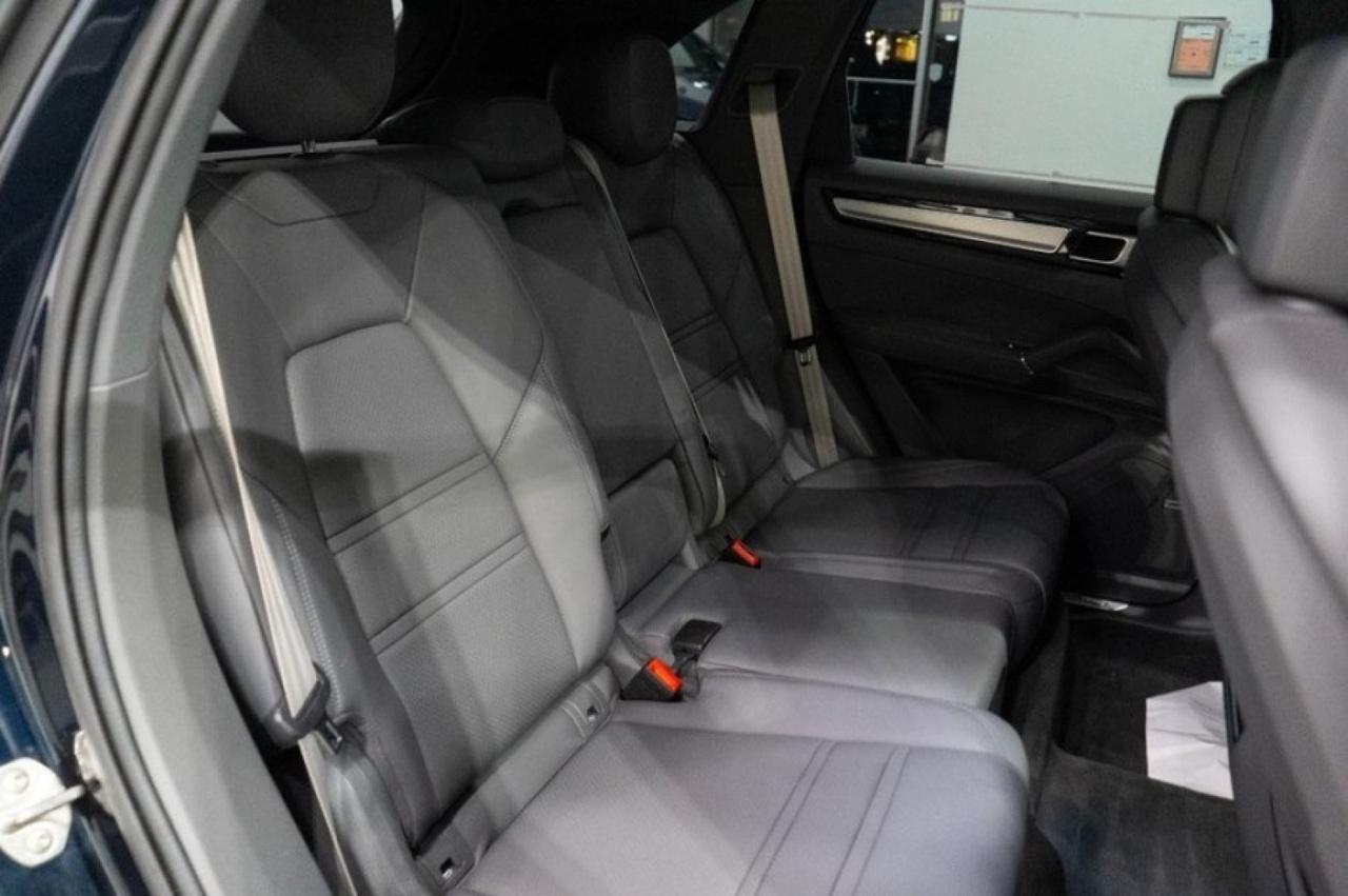 2022 Porsche Cayenne Platinum Edition Eastchester NY