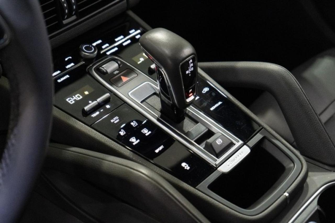 2022 Porsche Cayenne Platinum Edition Eastchester NY
