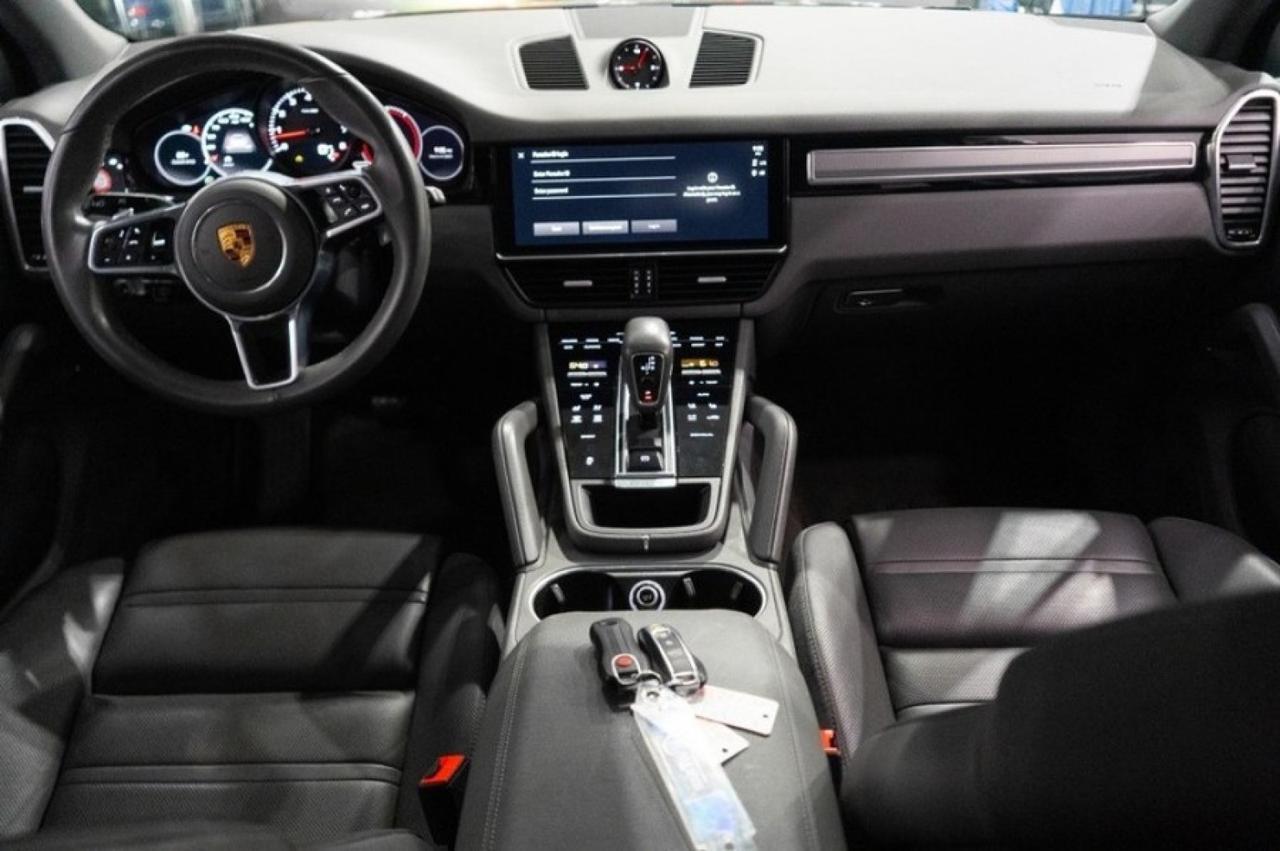 2022 Porsche Cayenne Platinum Edition Eastchester NY