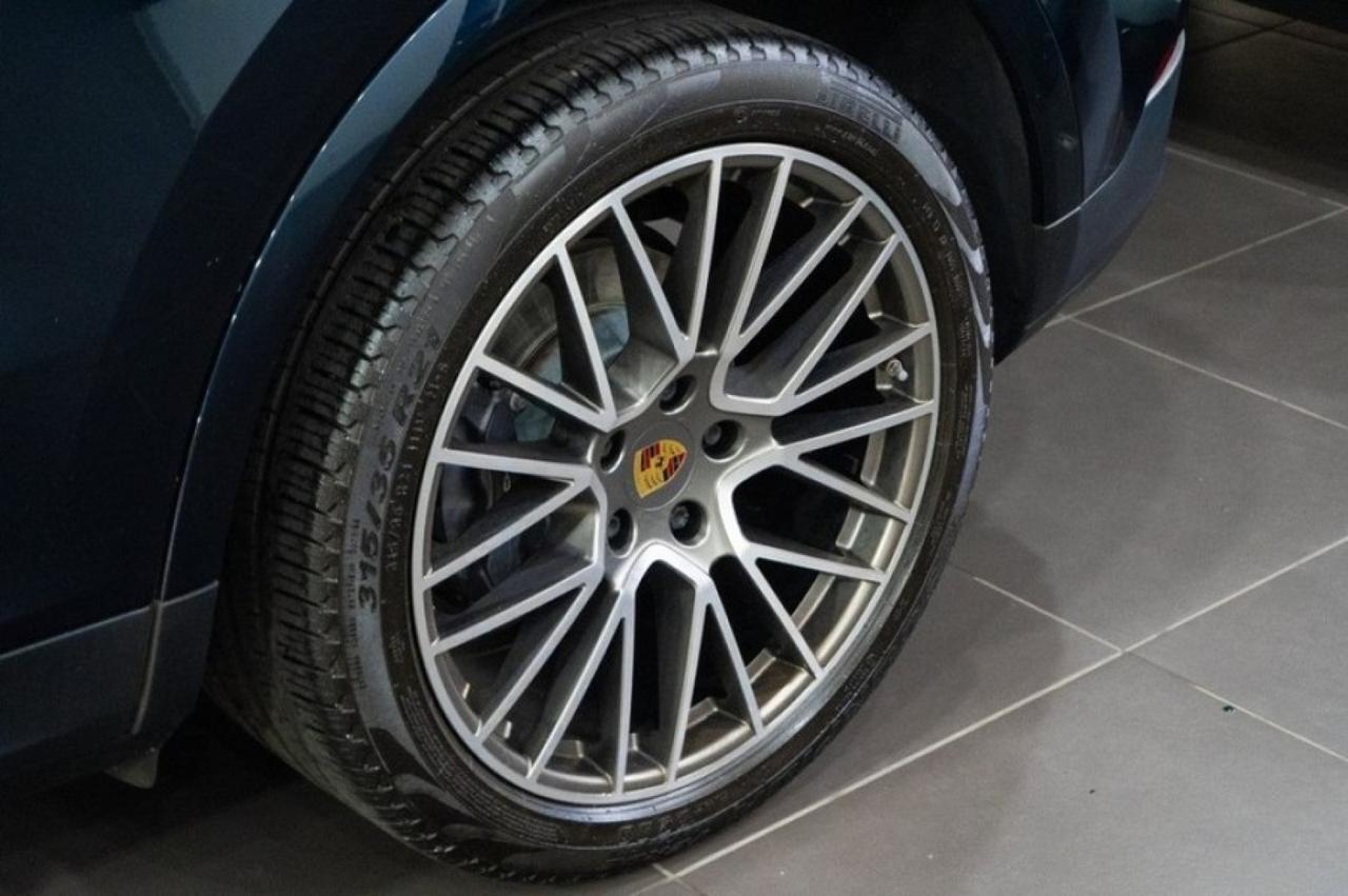 2022 Porsche Cayenne Platinum Edition Eastchester NY