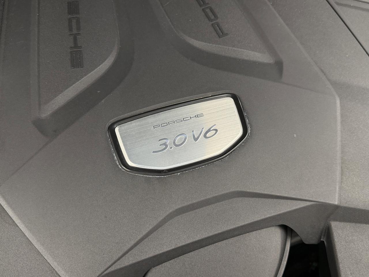 2022 Porsche Cayenne Platinum Edition Newark DE