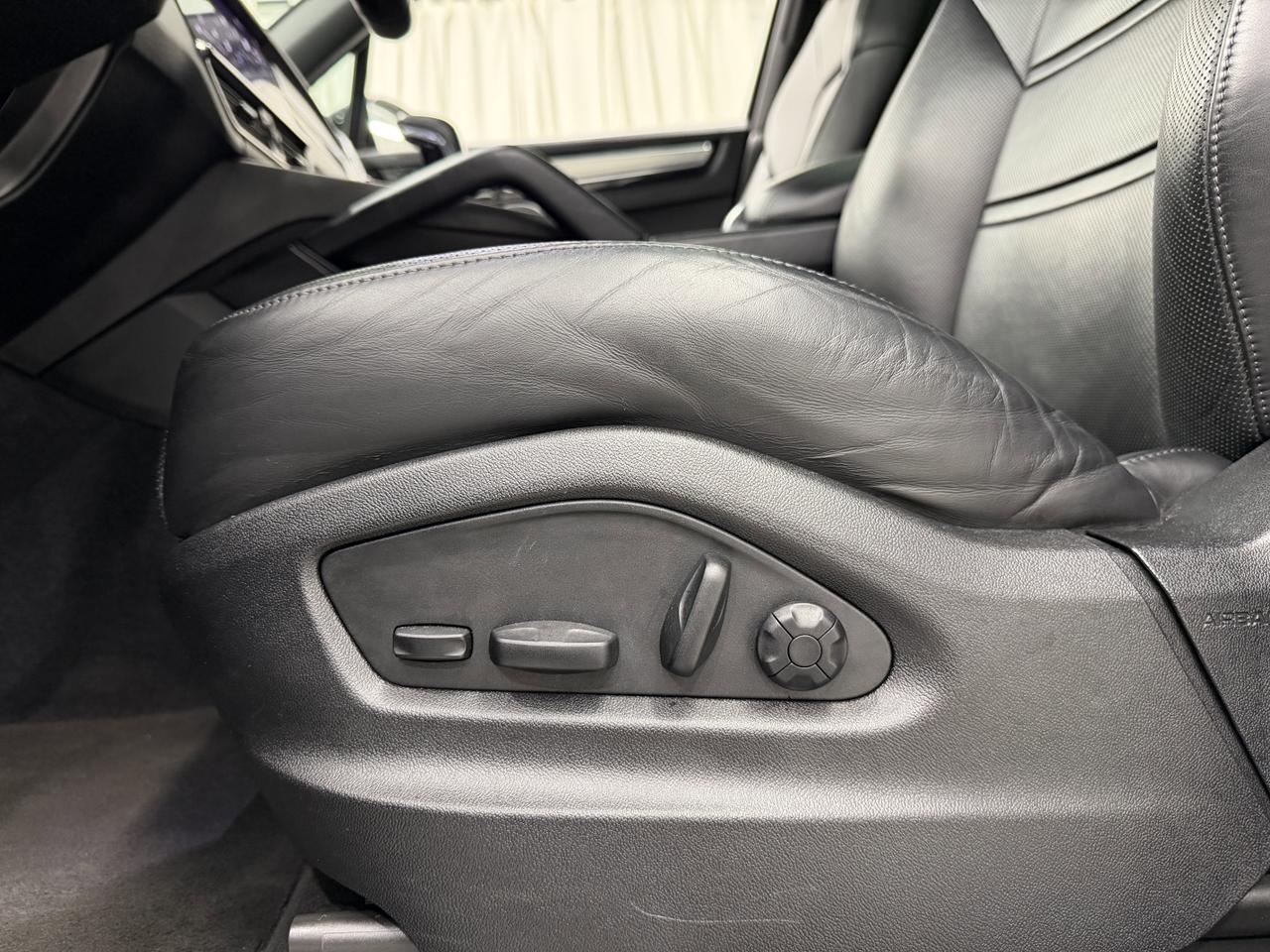 2022 Porsche Cayenne Platinum Edition Newark DE