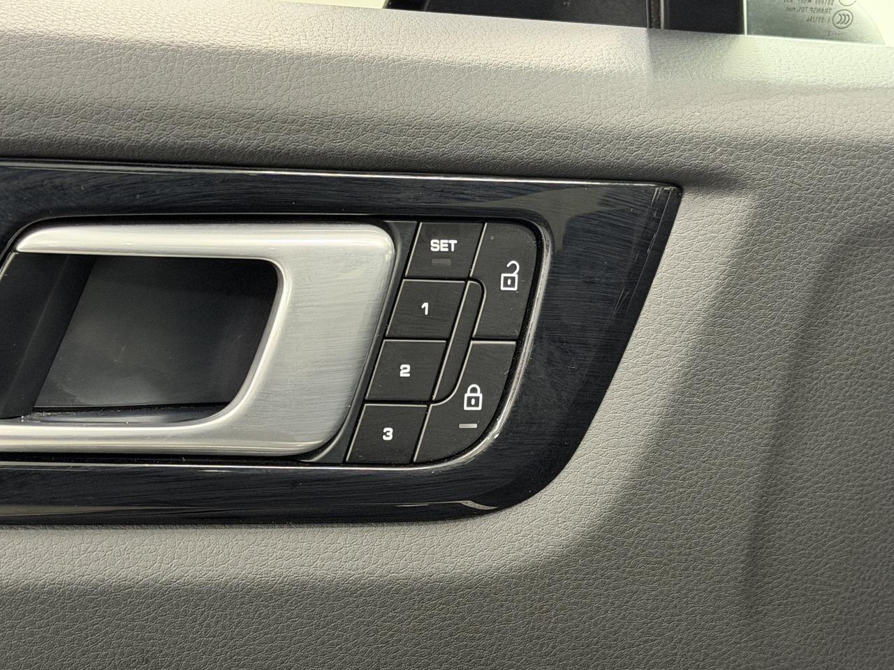 2022 Porsche Cayenne Platinum Edition Newark DE