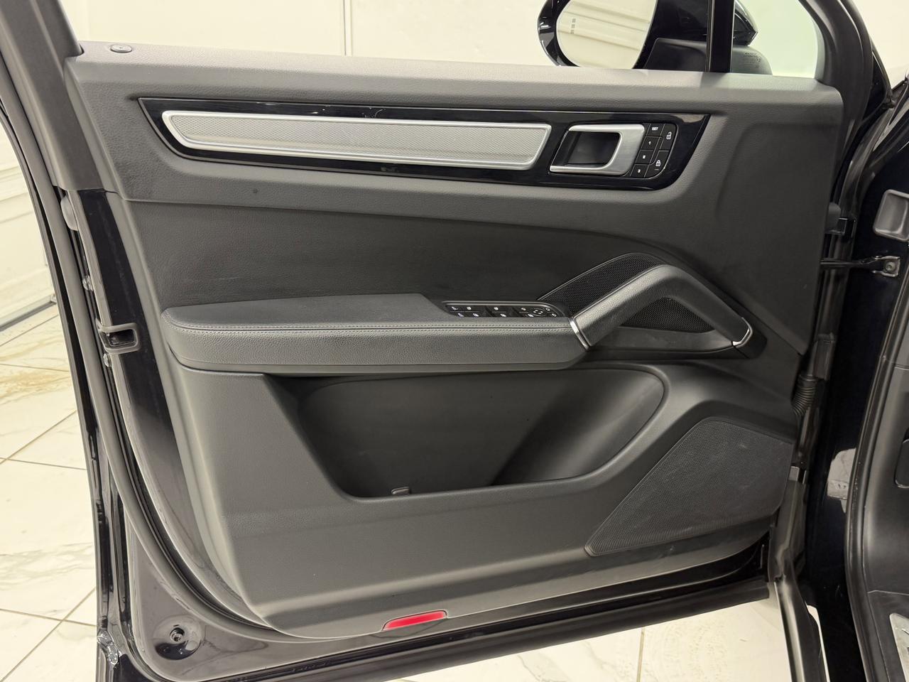 2022 Porsche Cayenne Platinum Edition Newark DE