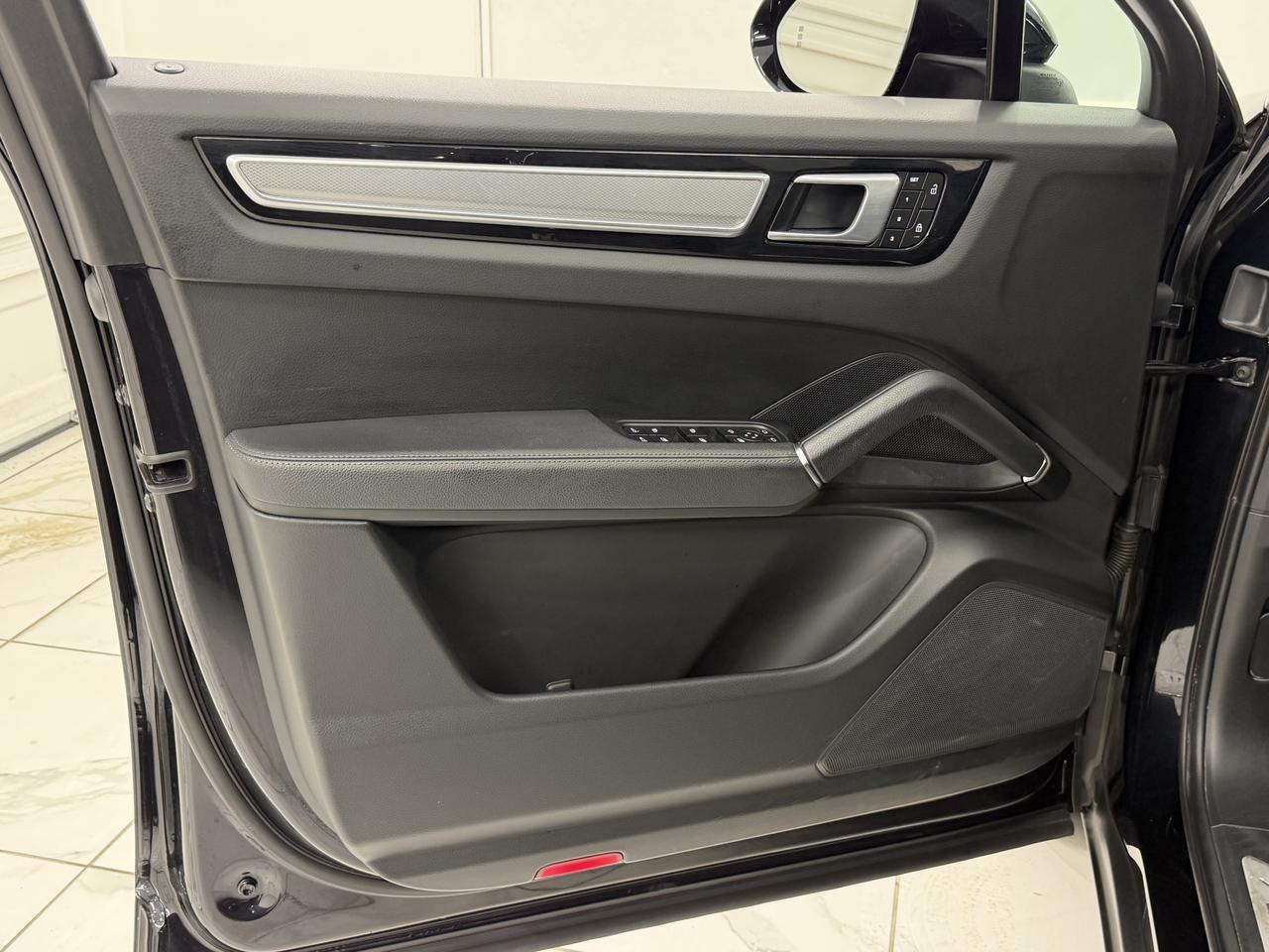 2022 Porsche Cayenne Platinum Edition Newark DE