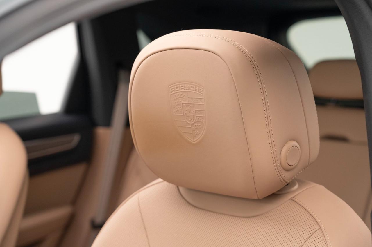 2022 Porsche Cayenne Platinum Edition Pompano Beach FL