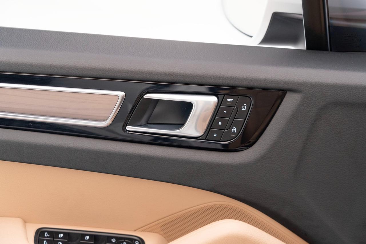 2022 Porsche Cayenne Platinum Edition Pompano Beach FL
