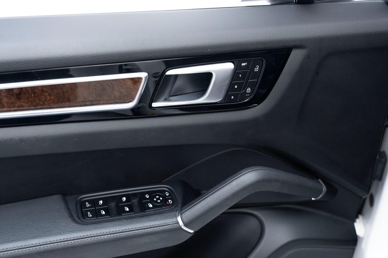 2022 Porsche Cayenne Platinum Edition Pompano Beach FL