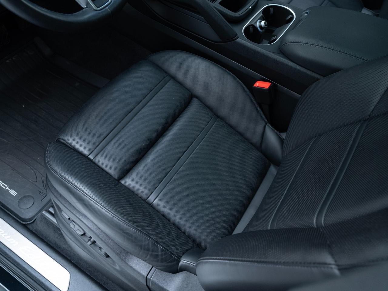 2022 Porsche Cayenne Platinum Edition Pompano Beach FL