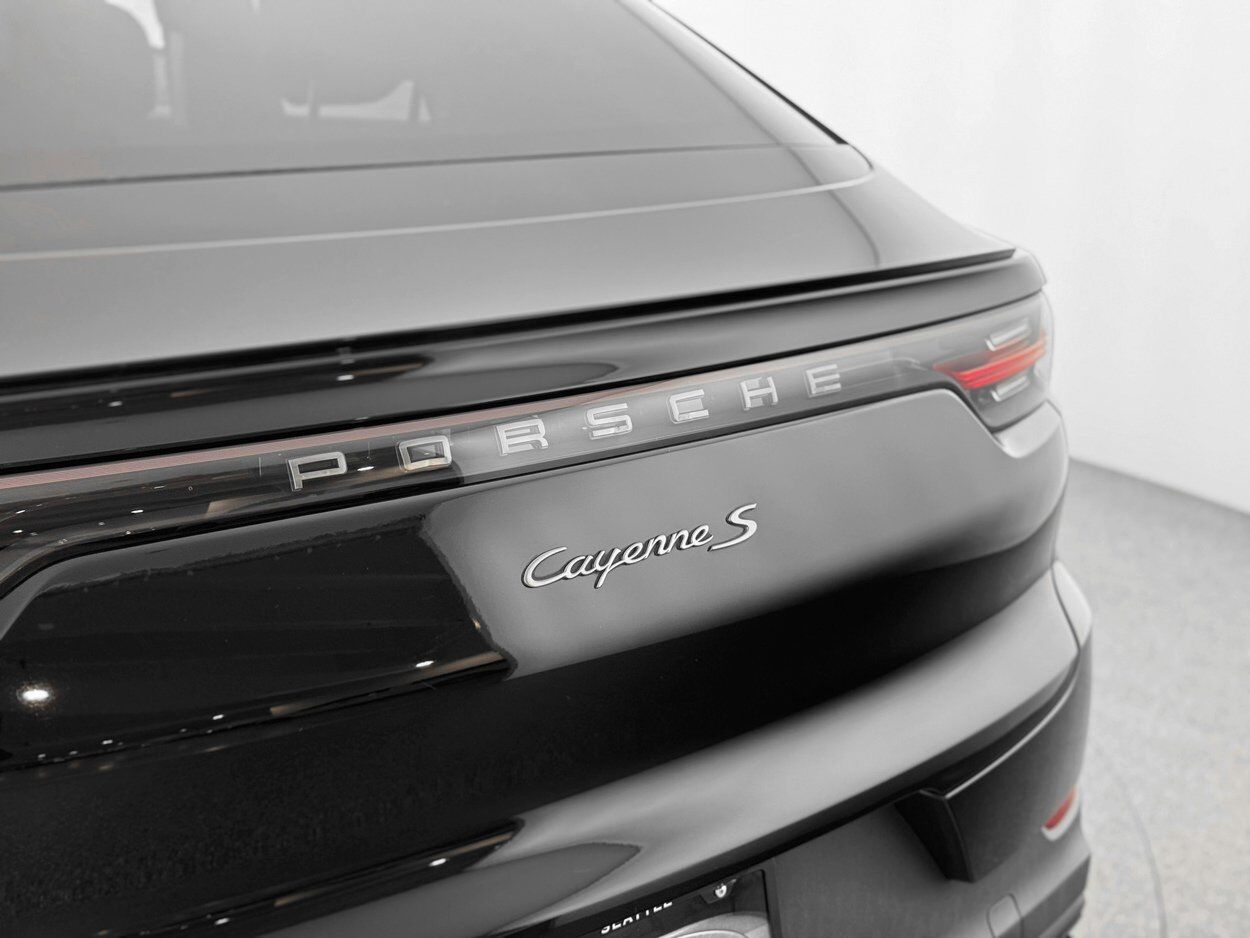 2022 Porsche Cayenne S Bellevue WA
