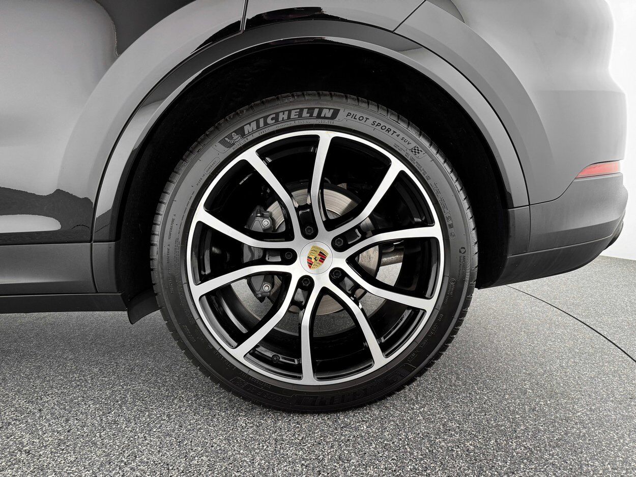 2022 Porsche Cayenne S Bellevue WA