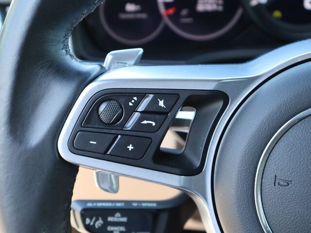 2022 Porsche Cayenne S Oshkosh WI