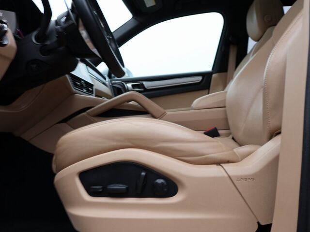 2022 Porsche Cayenne S Platinum Edition Oshkosh WI