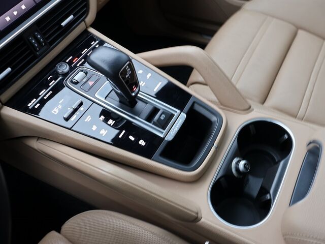 2022 Porsche Cayenne S Platinum Edition Oshkosh WI