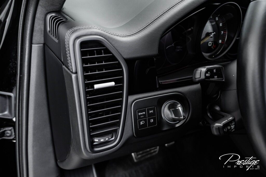 2022 Porsche Cayenne Turbo GT North Miami Beach FL